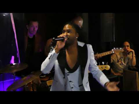 R'nold, Show Live d'R'nold au Limon à L'hôtel Marignan (PARIS)