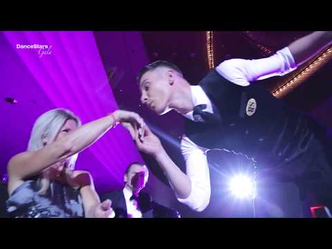 Dmitry Zharkov - Olga Kulikova DanceStars | Gala Düsseldorf 2017 - Slow Foxtrot Show