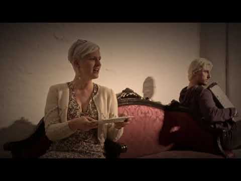 "Das Wanderlied einer Hausfrau"- schlager satire