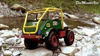 preview picture of video 'UNIMOG ROCK CRAWLING'