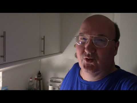 MongoTV_2370 - Spiser Æblemos Klokken 4.30 Morgen