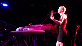 Trixie Whitley: Morelia (2013-01-31)
