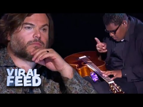 JACK BLACK Loves THIS UNIQUE Guitar Performance! | VIRAL FEED