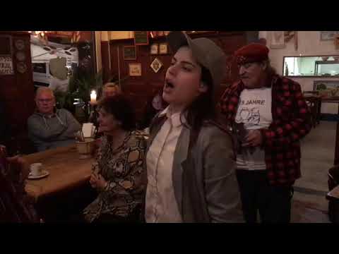 Liliana Oliveira & David Coimbra num fado corrido à DESGARRADA ao som das concertinas 1a Parte