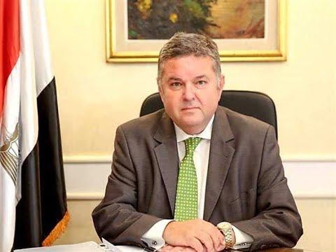 وزير قطاع الأعمال العام يشهد اطلاق الكهرباء و المياه بمدينة "هليوبوليس الجديدة"