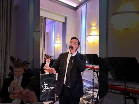 When the Kallah walks in 👏