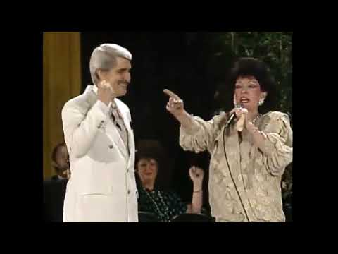 Dottie Rambo Gives A Word to Paul Crouch