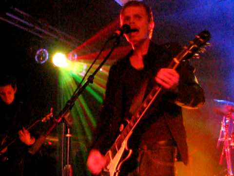 this song is sooo pretty ill angelic