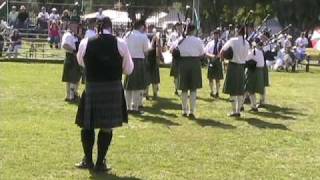 MacIntosh Pipe Band GrIV QMM @ Woodland 2010