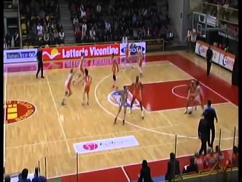 Beretta Famila Schio   UMMC Ekaterinburg