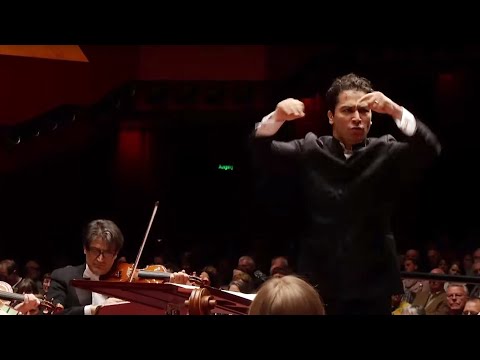 Beethoven: 8. Sinfonie ∙ hr-Sinfonieorchester ∙ Andrés Orozco-Estrada