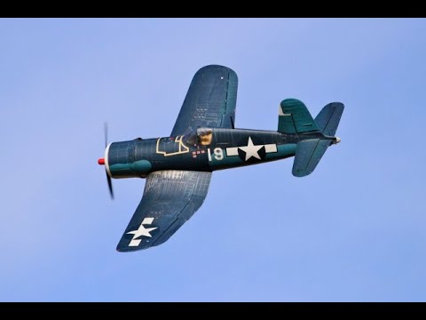 BELLY LANDING - 1/5 SCALE RC F-4U CORSAIR DUO WARBIRD DISPLAY -  STOW MARIES AERODROME - 2019