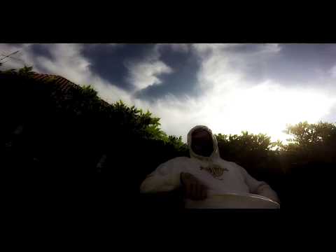 Totally nothin - V NOCI DEN (Official Video)