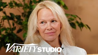 Download Lagu Pamela Anderson Felt 'The Last Showgirl' Came at the Perfect Time in Her Career Thumbnail