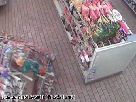 7 ELEVEN MESS UP BY CRAZY ROBBER