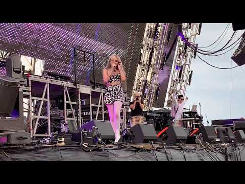 Kim Petras - I Don’t Want It At All (Live @ Pride Island 2019)