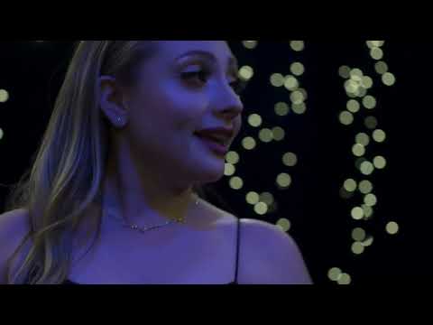 Tan Simple - Yas Gagliardi, Melody Cast (Official Video)