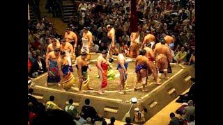 preview picture of video 'Sumo Entrance Ceremony Dohyo-iri'