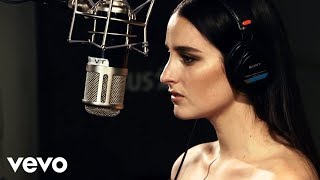 BANKS - Beggin For Thread (Live From Sirius XM)