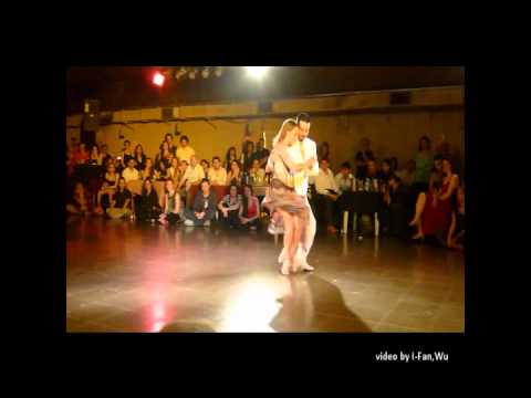  Andrea Misse  and  Javier Rodriguez  are  dancing  to  the  milonga  "  La Cicatriz  "