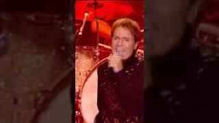 Lucky Lips - Cliff Richard and The Shadows (The Final Reunion)
