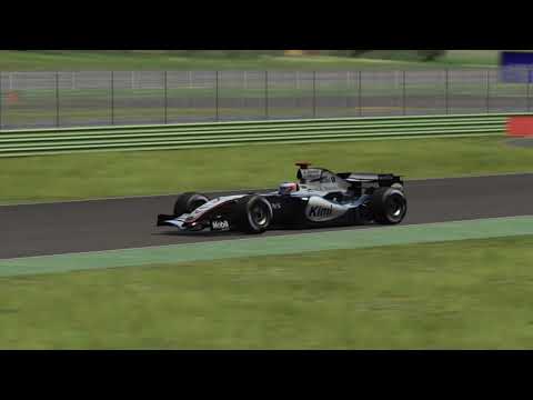 Assetto Corsa - Renault vs. McLaren - 2005 F1 Hotlap Comparison