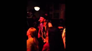 Kingsley Flood-mini clip of "Roll Of The Dice"