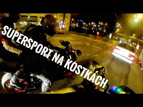 Noční jízda jen TAK / Wheelie / SUPERSPORT v koncích