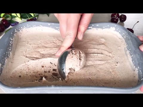 HOMEMADE ICE CREAM + CHOCOLATE FONDANT – Classic Ice Cream Recipe