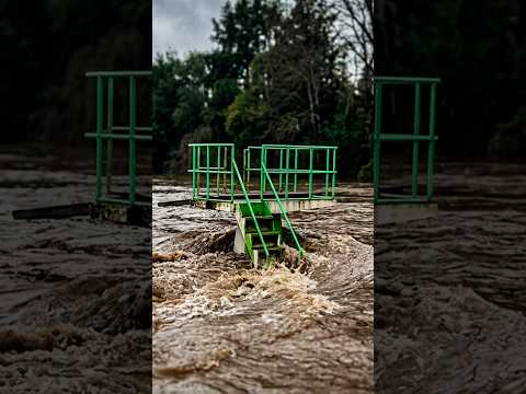La piscina de Gorbea desapareció con la crecida 🌊