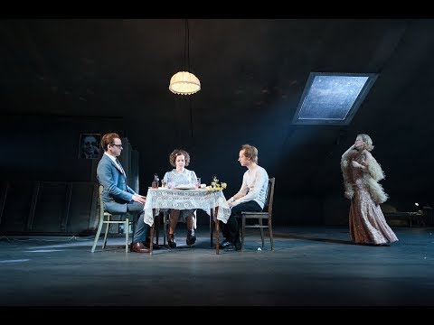 Die Glasmenagerie im Akademietheater