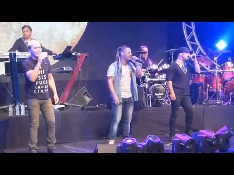 Banda Grafith 26 Anos - Stayin' Alive | Bee Gees