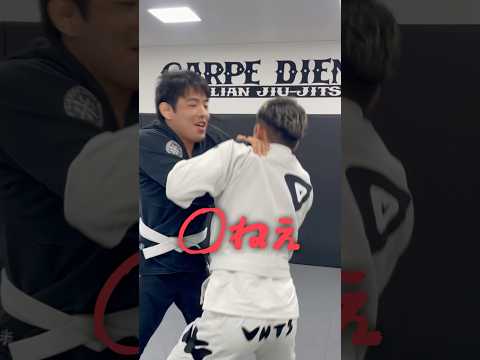 柔術家は好きな子が被るとスパーリングで決着をつける。