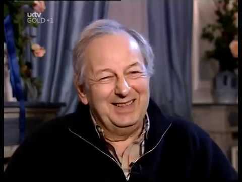 Andre Previn - The Morecambe and Wise Show  Grieg's Piano Concerto  Best Sketch Ever?     1971