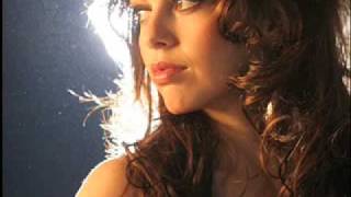 Karyn Garcia - I hate loving you - acoustic version