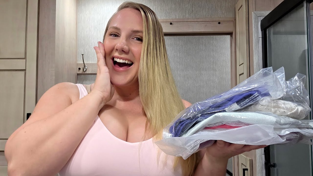 Plus Size Tank Top Tryon Haul (Fabletics)