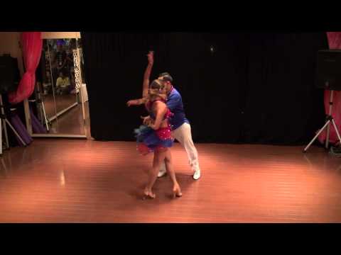 ALEXISTYLE & MAGDA "Let's Elope" in Japan July 12, 2014