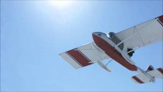 preview picture of video 'Montebello 11 Challenger II takeoff'