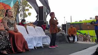 Download lagu NINGGAL TATU | VOC.ARDA TATU Live di Parangkusumo Yogyakarta mp3