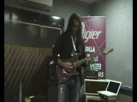 G DAY: Pablo Padilla - Flying in a blue dream