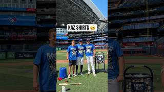 The guys ???? Kazuma Okamoto AND his t-shirt! みんな和真と彼のTシャツが大好きだ! #MLB #BlueJays #Toronto