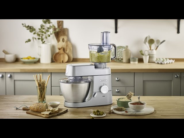 Kenwood Chef XL Stand Mixer with 6.7L Bowl in Silver