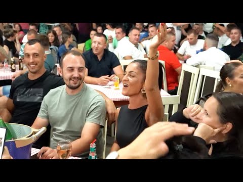 ORKESTAR KRALJEVI - ROKI BEGOVIC , STEFAN CARETOV I RADA ( VASAR U GROCKOJ )