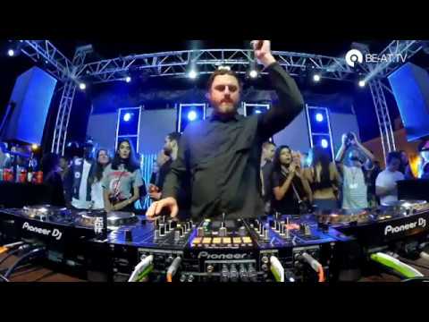 Tom Zeta - Absorption (Solomun Live)