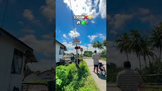 Download lagu SIRINE STASIUN 🗿 Palang Kereta Dishub di Perlintasan Kereta Api JPL 595 Kebekelan mp3