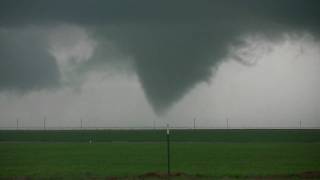 preview picture of video 'Tornado near Jericho, Texas.  April 22, 2010'