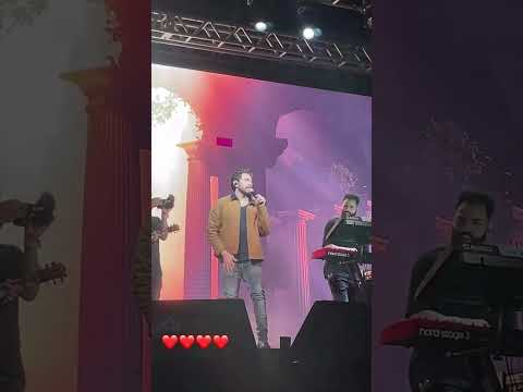 Registro do @gustavomioto no show de ontem (30/ 05) em Teresina de Goias - GO.