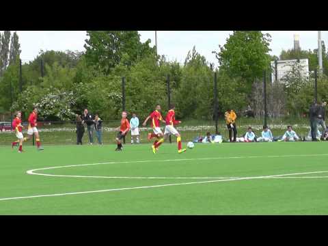 17 mei 2015 VV De Meern D3 - Sporting  D3 FPT 8-1 Prima verdedigd door Andy