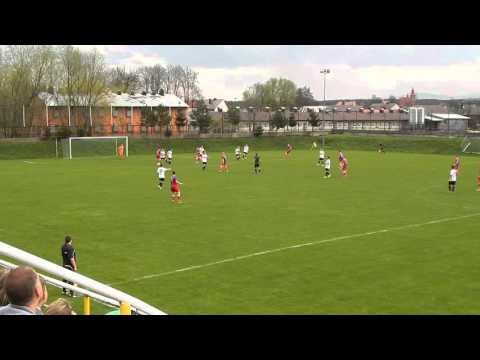 Skrót meczu Huragan Waksmund - Ogniwo Piwniczna 2:1 (2:0) 17.04.2016r.