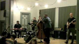 Beautician Blues - Clark Stern & The Musical Rewards